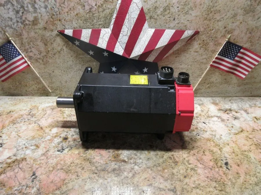 Серводвигатель FANUC / A06B-0148-B077 A860-0365-T101 / AC SERVO MOTOR