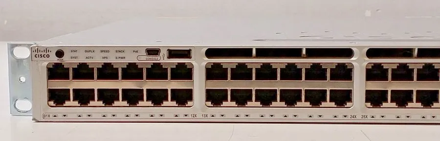 Коммутатор Cisco WS-C3850-48F-S Catalyst 3850 48 Port Full PoE 1100W Switch — фото лота 2