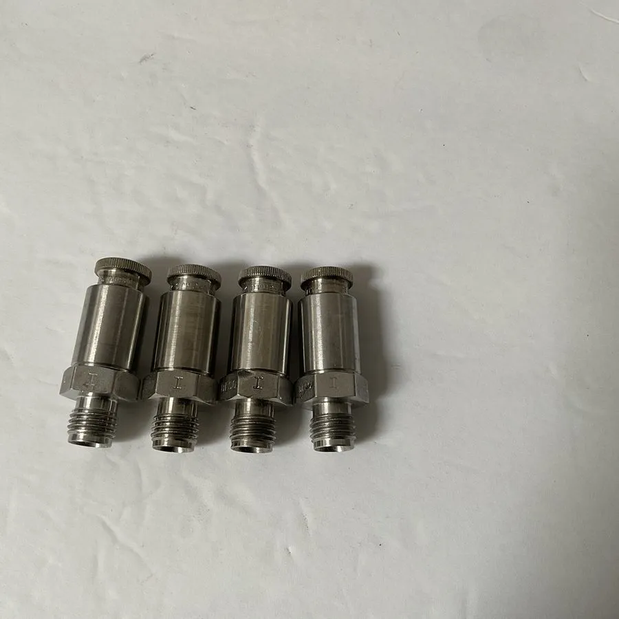 Клапан Swagelok Stainless Steel Quick Connect Without Valve SS-QTM2-S-400-each — фото лота 1