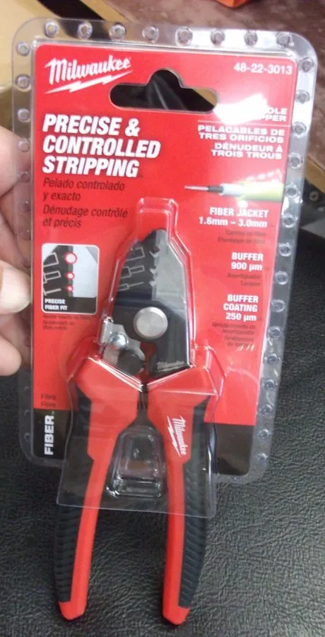 Стриппер Milwaukee 48-22-3013 Tri-Hole Fiber Optic Stripper
