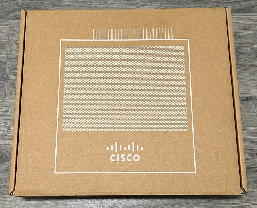 Коммутатор Cisco CBS350-8FP-2G 8-Port Gigabit PoE+ Managed Switch 120W 2x SFP