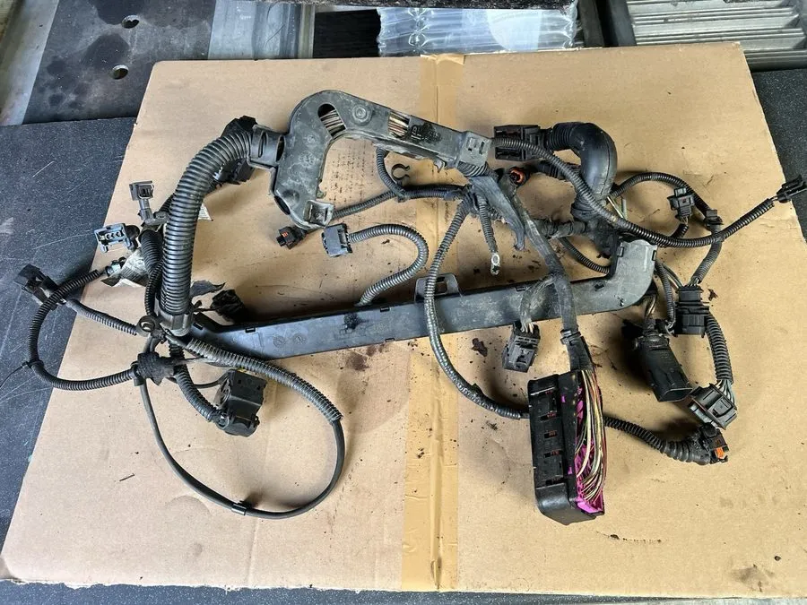 Складское оборудование ASTRA MK5 SRI TURBO Z20LER GM ENGINE & ECU TO FUSE BOARD  — фото лота 1