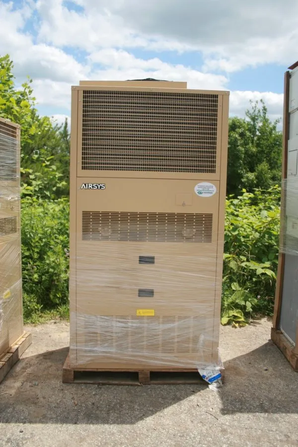 Стойка/шкаф 47,000 BTU Airsys Mobilecool Outdoor CRAC Air Conditioner 240VAC/1PH — фото лота 2