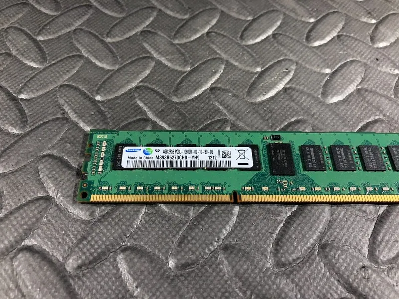 Модуль памяти Samsung 4GB RAM DDR3-1333 2Rx8 PC3L-10600R ECC REGISTERED M393B527