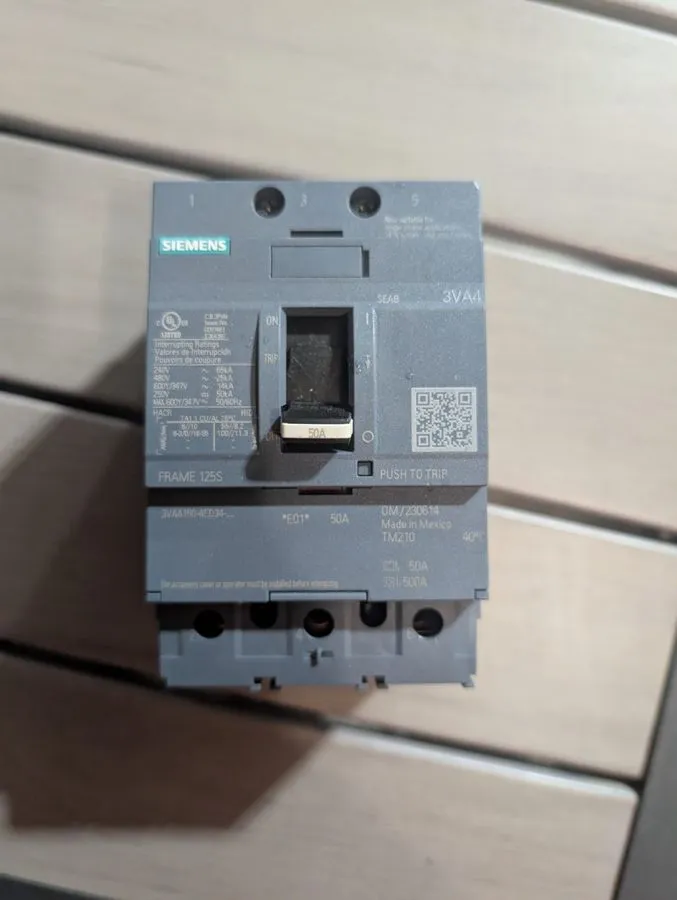 Автоматический выключатель Siemens 3VA4150-6ED34-0AA0 Circuit Breaker 3P/50A /48