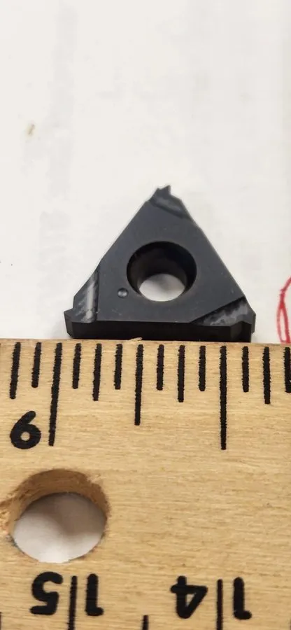 Режущий инструмент Kennametal LT-16ER 24UN KC 5025 Carbide Threading Insert . EX