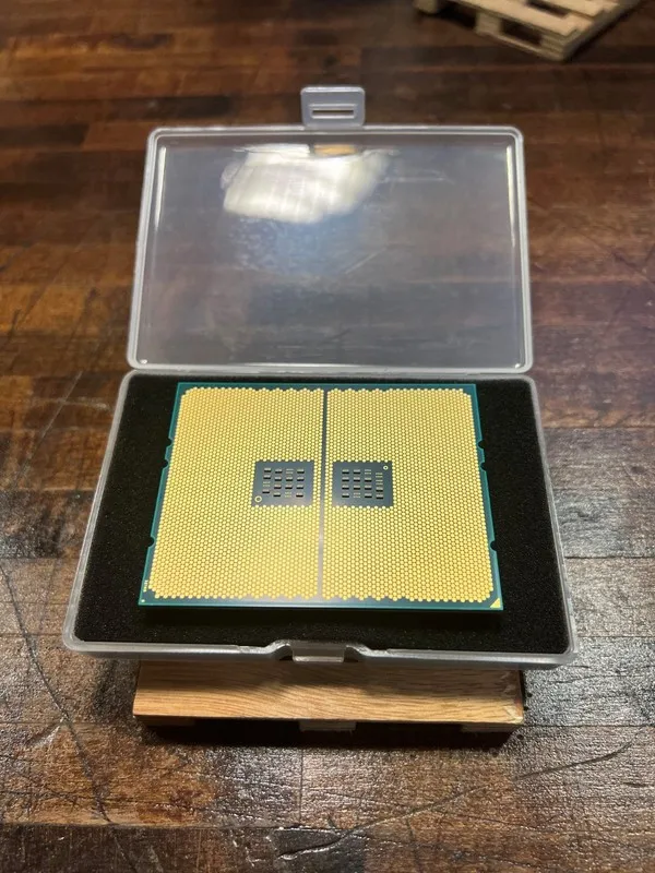 Сервер AMD EPYC 7351 16 Core 2.4GHz 64MB 170W SP3 Server Processor Vendor Unlock