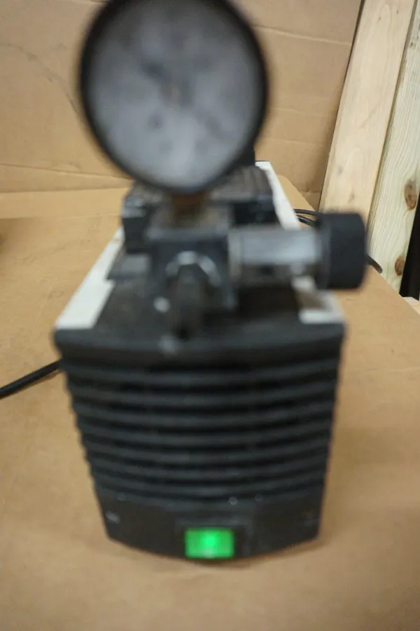 Насос KNF Filtration Diaphragm Vacuum Pump UN816.3KT.45P
