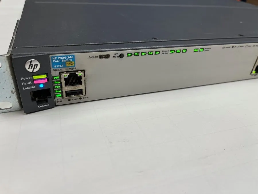 Коммутатор HP Aruba 2920-24G PoE+ Switch J9727A 24-Port Gigabit 370W Layer 3 Rac