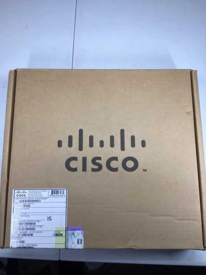 Коммутатор Cisco STACK-T3-3M Stack Wise-320 3M Stacking Cable Catalyst 9300L — фото лота 1