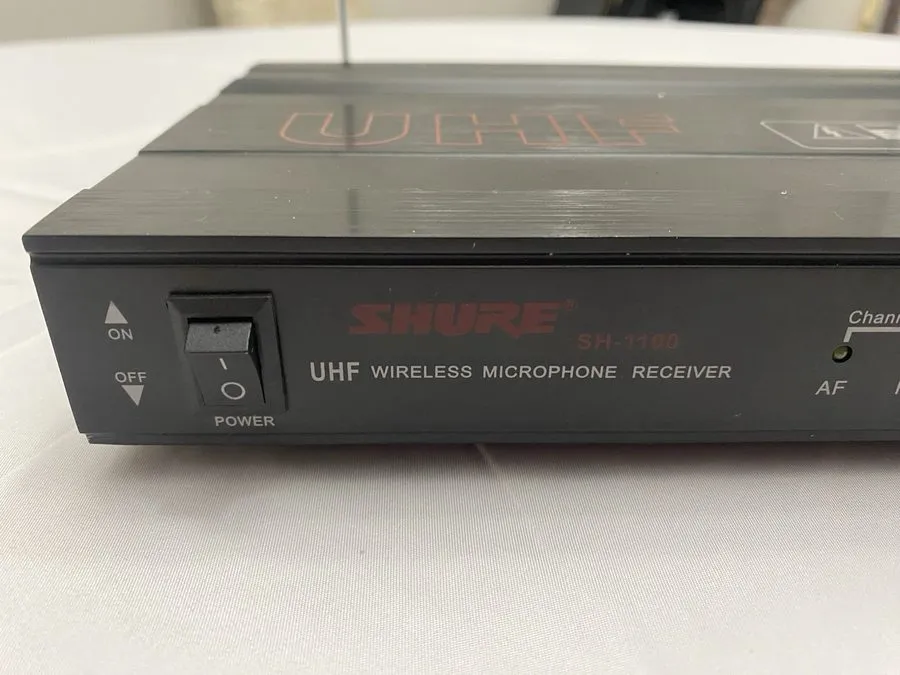 Радиосистема Shure SH-1100 UHF Wireless Microphone Reciever — фото лота 1