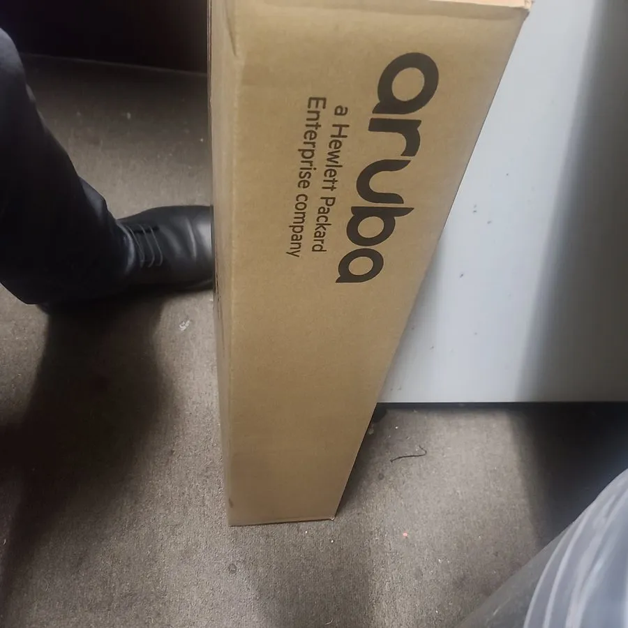 Коммутатор Aruba J9776A 24-Port Gigabit Ethernet Managed Rackmount Switch SFP