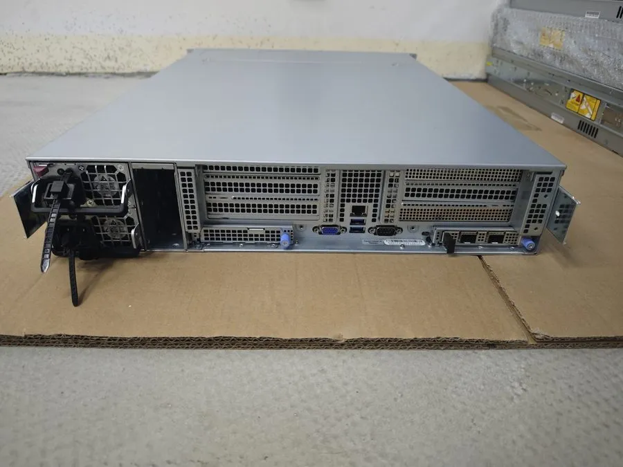 Сервер SuperServer SYS-620C-TN12R 12x3.5" Server 2x 800W PSU