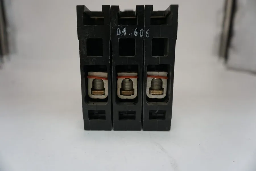 Автоматический выключатель Siemens ED63B070 Circuit Breaker 3 Pole 70A 600V Sent