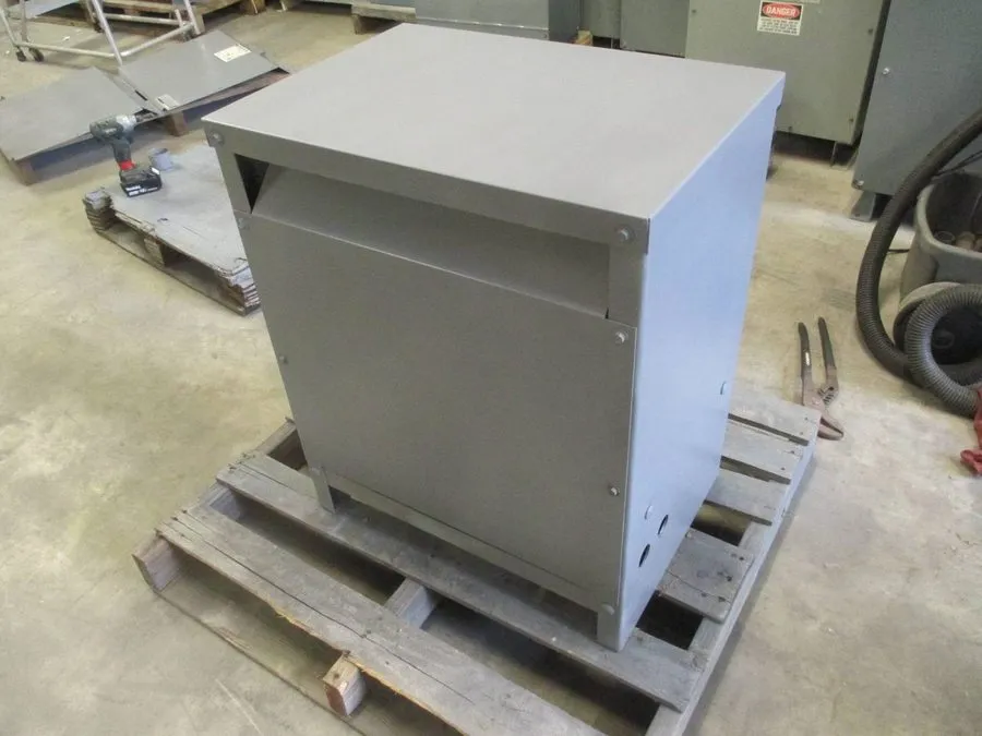 Трансформатор ACME 145 kVA 460 Delta 460Y/266 V 3PH Isolation Transformer DTGB01
