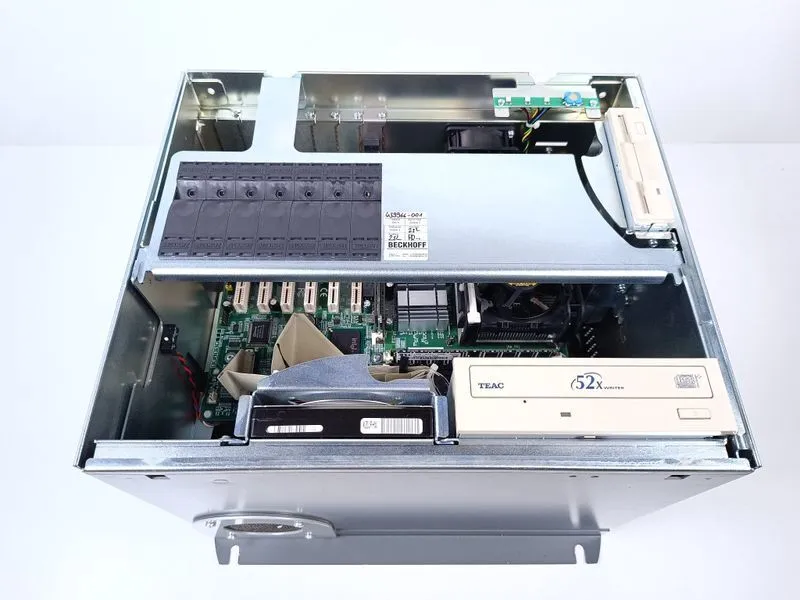 IIoT-устройство Beckhoff C6140 Ipox IP-4GVI63 BECKHOFF C9900_A159_3 CH7009A_DVI