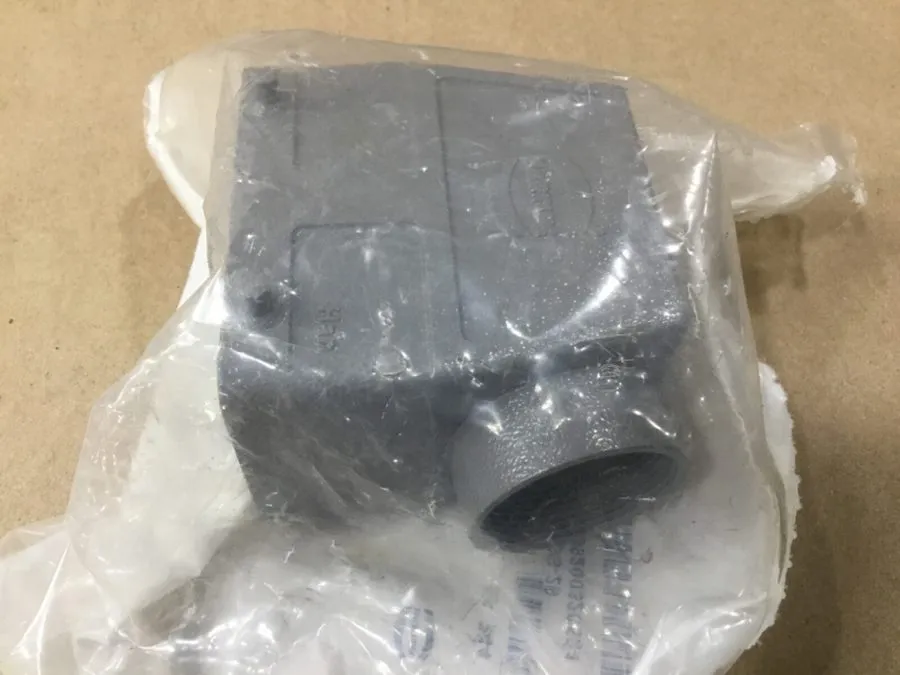 Разъём HARTING Han 32A-GS-29 Connector Hood Side Entry 09200320521