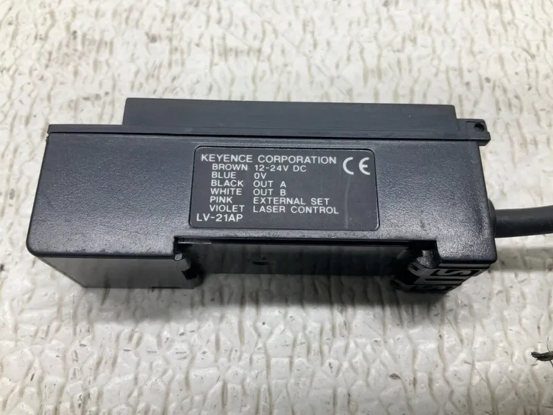 Фотоэлектрический датчик Keyence LV-21AP Photoelectric Laser Sensor Amplifier 12