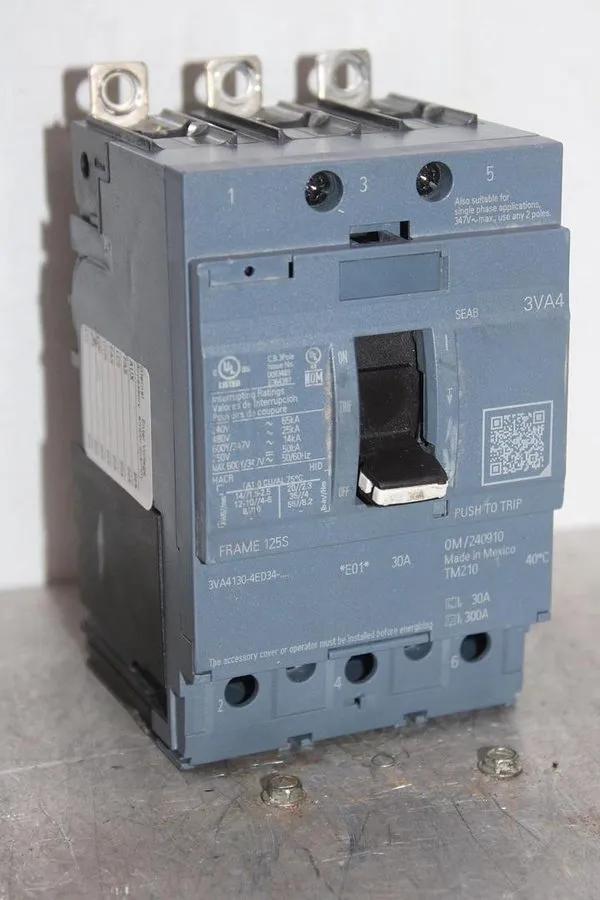 Автоматический выключатель Siemens 3VA4130-4ED34-0AA0 ,Circuit Breaker, 3P/30A /