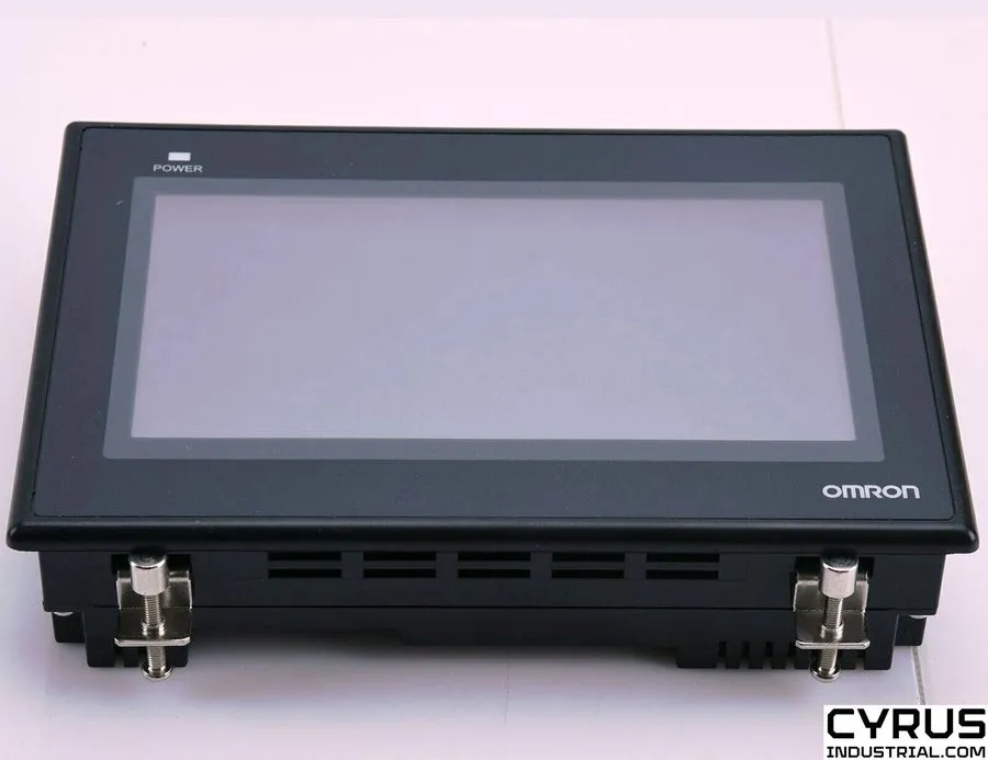 Панель оператора OMRON NB7W-TW01B HMI INTERACTIVE DISPLAY 24V DC