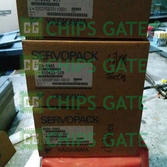 Сервопривод YASKAWA SERVOPACK SGDA-04AS 200-230Vac 6.0A AMP