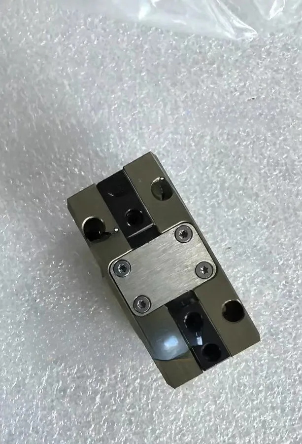 Робот 1X schunk PGN-plus-P40