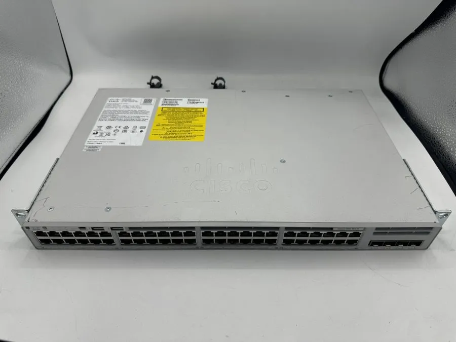 Коммутатор Cisco C9200L-48T-4G-E 48 Port Data Gigabit Switch