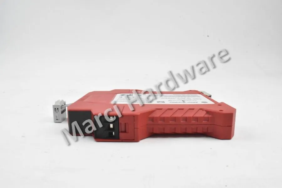 Реле безопасности Allen Bradley MSR320P Guard Master Safety Relay 440R-W23218