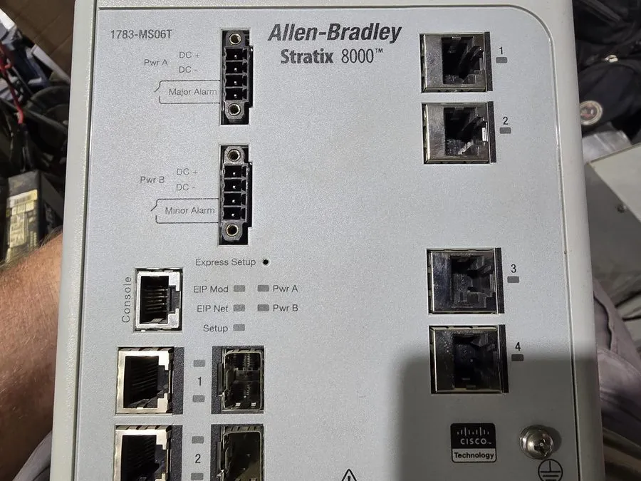 Коммутатор Allen Bradley STRATIX 8000 Ethernet Managed Switch 1783-MS06T / PN-16