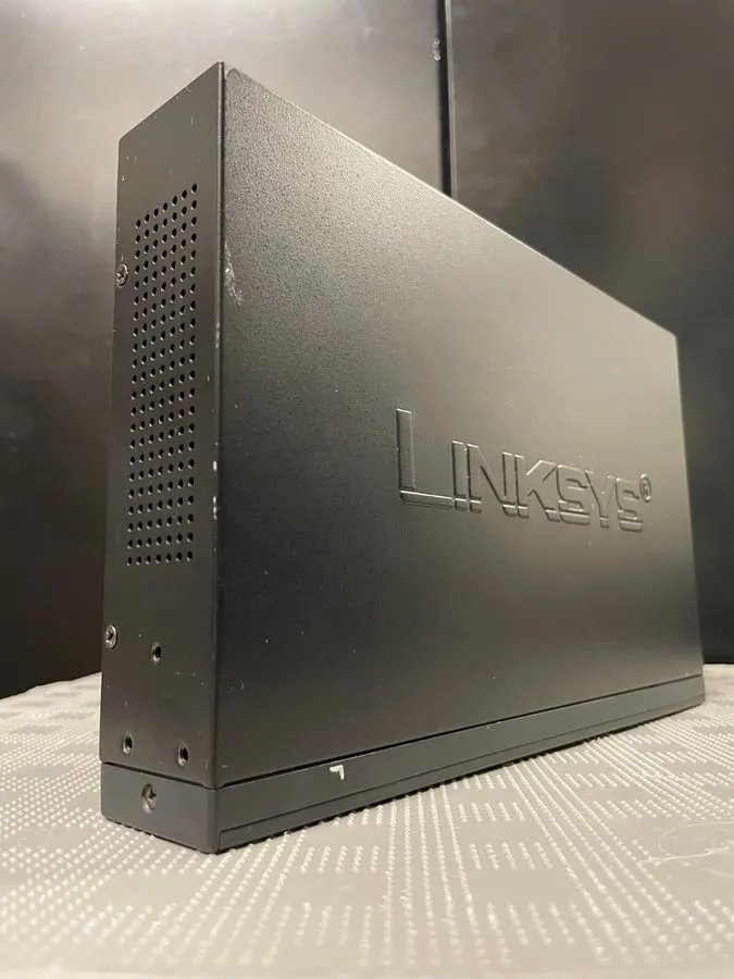 Коммутатор Cisco Linksys EF4124 24-Port 10/100 Ethernet Switch i682 — фото лота 2