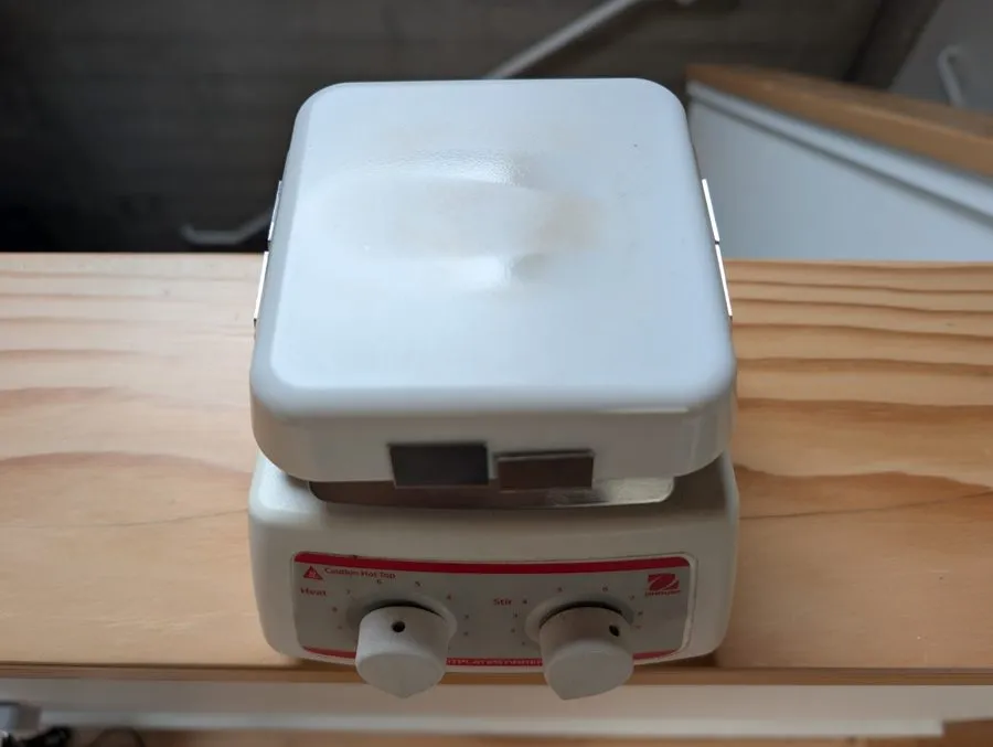 Магнитная мешалка Ohaus Mini Hotplate & Magnetic Stirrer HSMNHS4CAL 30392024 Gre — фото лота 2