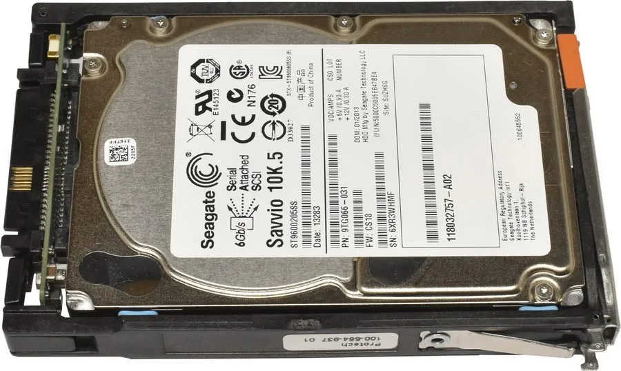 Жёсткий диск EMC Seagate 600GB 2.5" 10K 6G SAS HDD Hard Drive ST9600205SS 9TG066 — фото лота 2