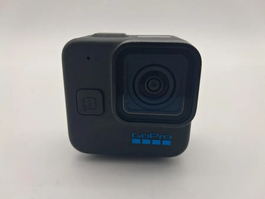 Фотокамера GoPro HERO11 Black 5.3K Action Camera Bundle Tripod, Mounts, Case