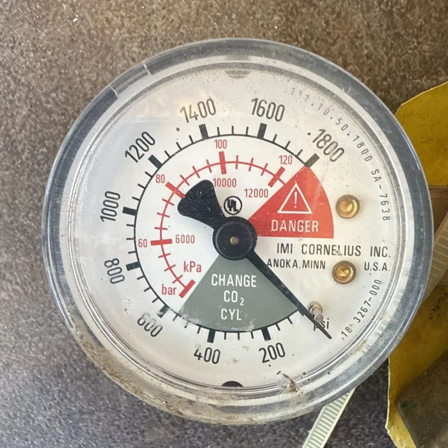 Трубопроводная арматура Cornelious Gas Regulator PL-160 857-A Co2 Nitrous