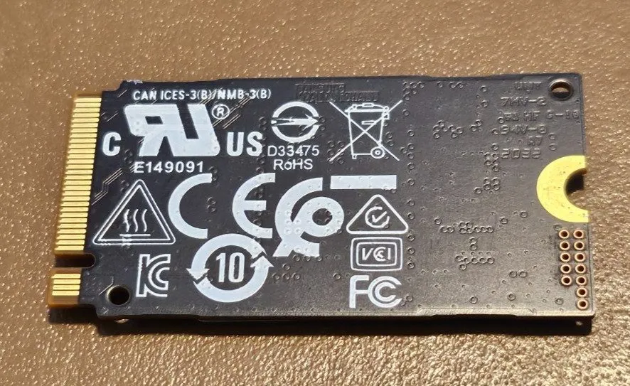 SSD-накопитель Samsung PM991 512GB SSD M.2 NVME 2242 MZALQ512HALU-000L2 MZ-ALQ51