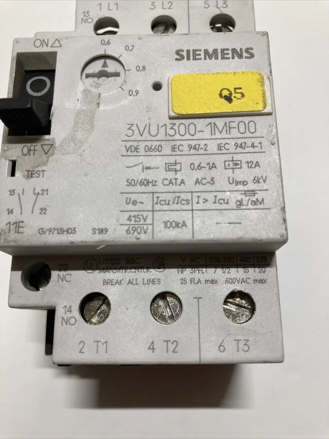 Автоматический выключатель Siemens 3VU1300-1MF00 690 V 0.6-1.0 A Circuit Breaker — фото лота 2