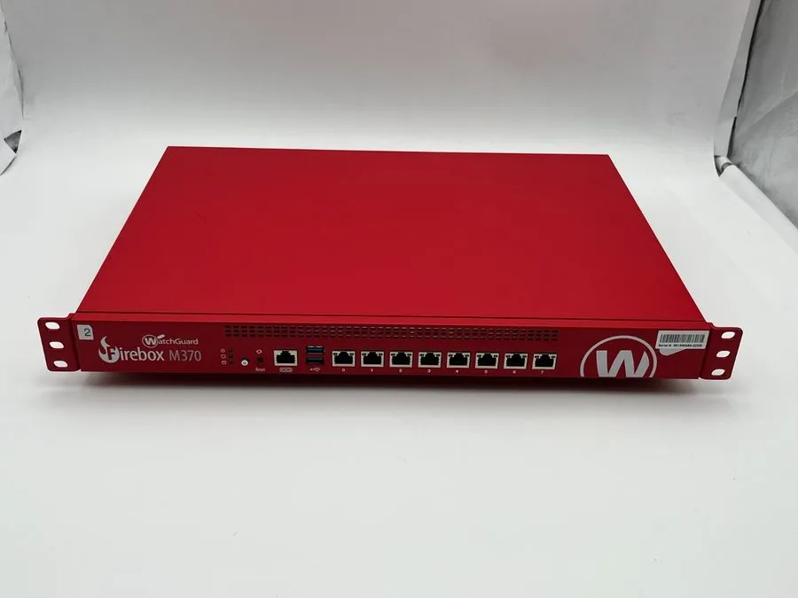 Межсетевой экран WatchGuard Firebox M370 WL6AE8 8-Port Network Security Applianc