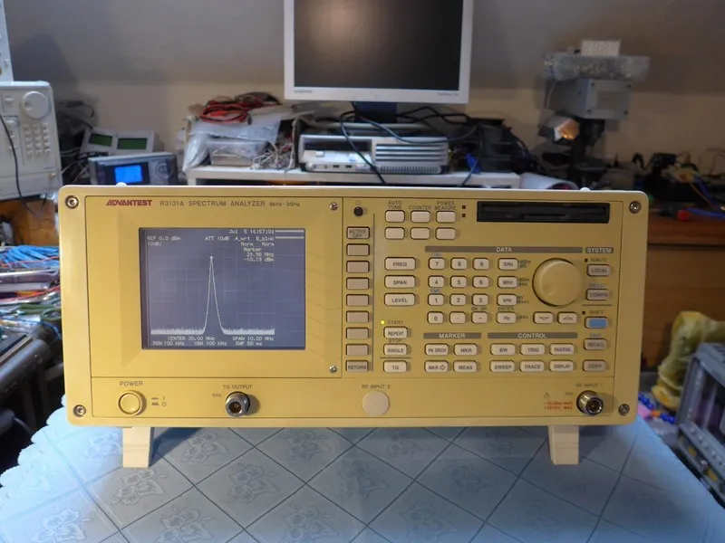 Анализатор спектра Advantest R3131A Spectrum Analyzer 9kHz 3GHz