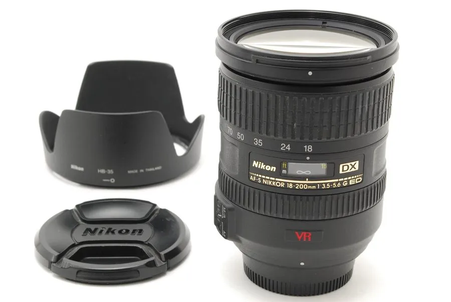 Объектив Nikon AF-S DX NIKKOR 18-140mm f / 3.5-5.6G ED VR AFSDXVR18-140G