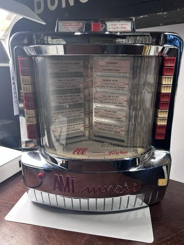 Аккумулятор AMI WQ-200 Jukebox Wallbox, Beautiful Chrome And Intact Plexi — фото лота 1