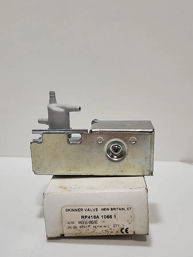 Пневмоклапан Honeywell RP418A-10651 Parker Valve, Pneumatic Relay 440/480V 50/60