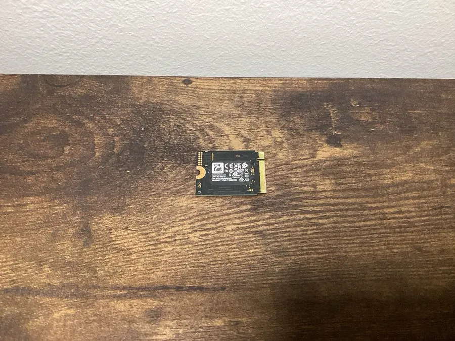 SSD-накопитель Micron 2400 512GB M.2 NVMe PCIe Internal SSD MTFDKBK512QFM Black