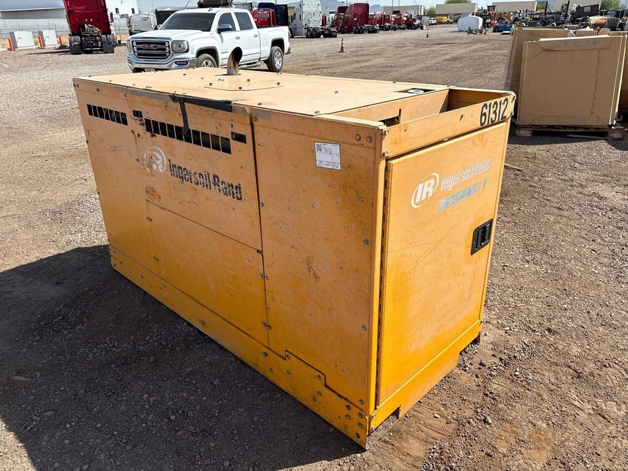Компрессор 4711- 2005 Ingersoll Rand P175WJDU Skid-Mounted Air Compressor — фото лота 1