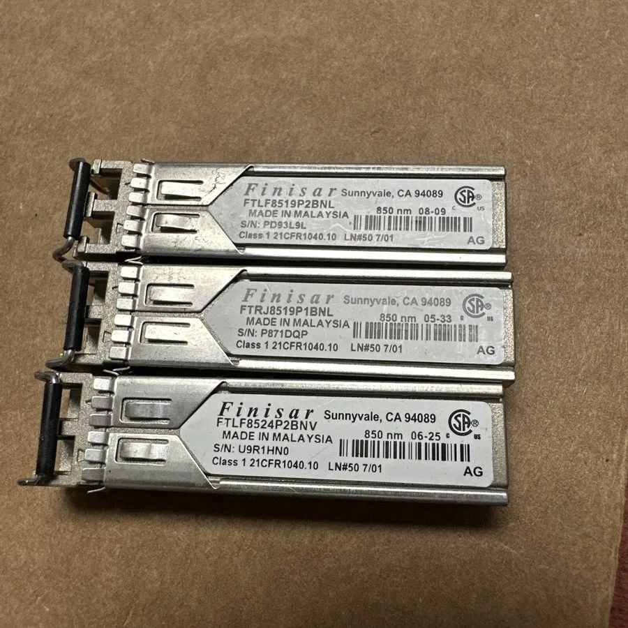 Трансивер Finisar FTLF8524P2BNV SFP SX 4GB 850nm 500m LC MMF Transceiver