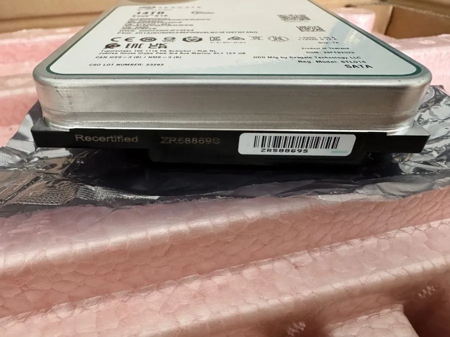 Жёсткий диск Seagate 14TB Exos X18 7200RPM SATA 6Gb/s 256MB 3.5" Enterprise HDD  — фото лота 1