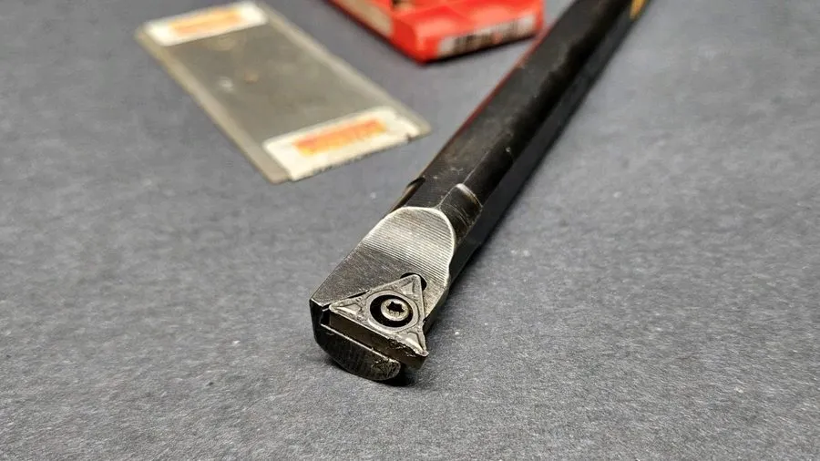 Режущий инструмент Sandvik ⅝" x 8" Indexable Threading Boring Bar & Insert Machi — фото лота 1