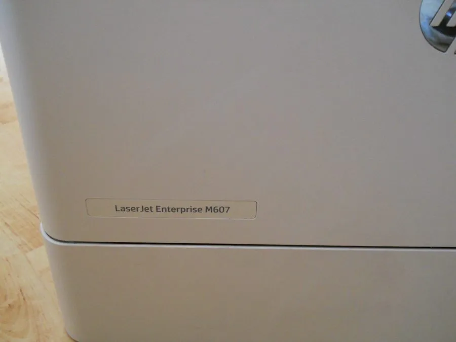 Лазерный принтер HP M607N laser printer about 1,300 pages, with 37A toner (barel