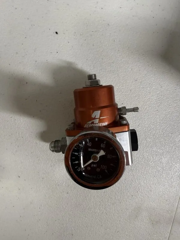 Привод Aeromotive A1000-6 Injected Bypass Adjustable Fuel Pressure Regulator 131