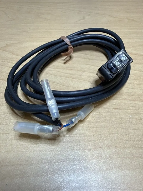 Фотоэлектрический датчик Omron E3Z-D81 Photoelectric Switch Sensor,12-24V DC — фото лота 2