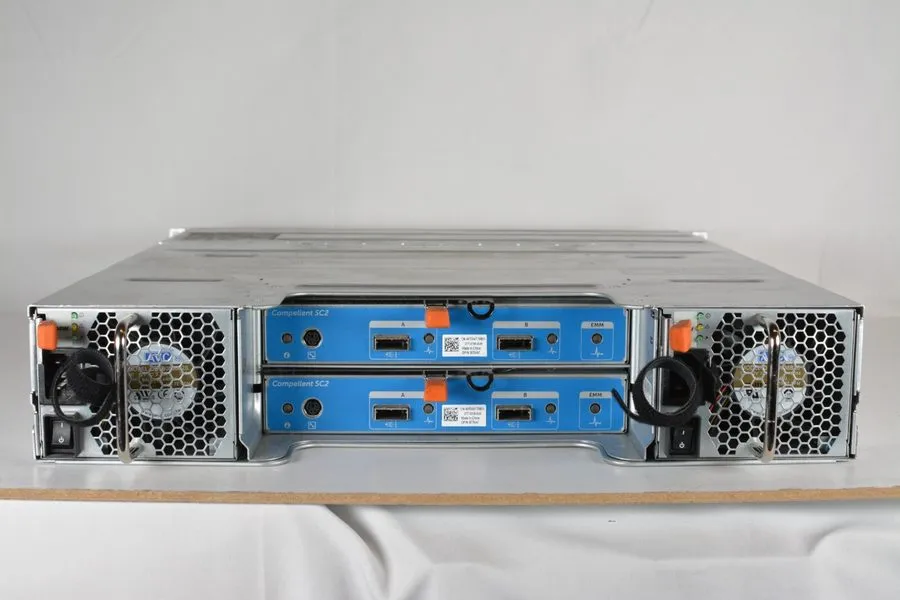 Блок питания Dell Compellent SC220 24-Bay 2.5 SAS Storage Array 2x EMM 2x 700W P